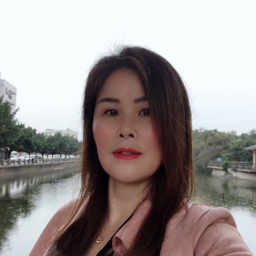淡淡微笑E的照片