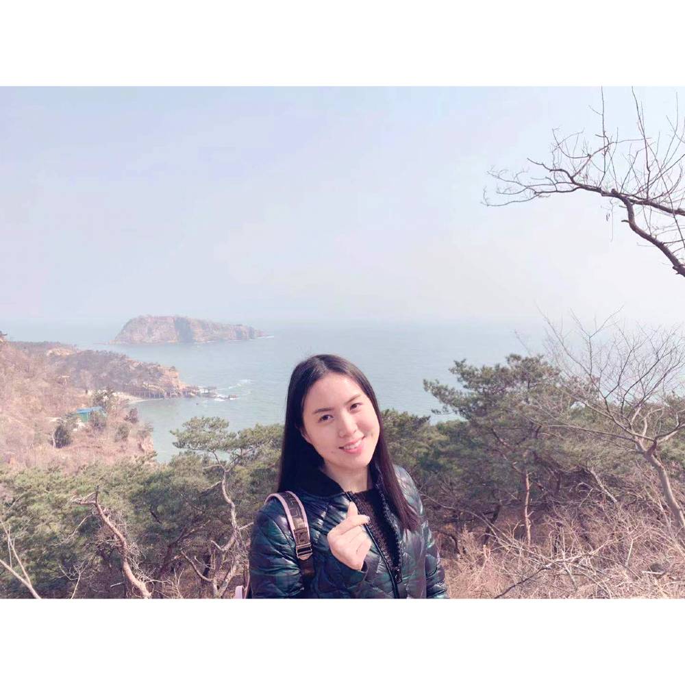 小酒窝赵敏的照片