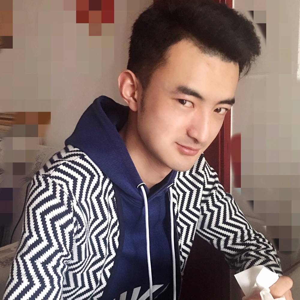 执手一起走的照片