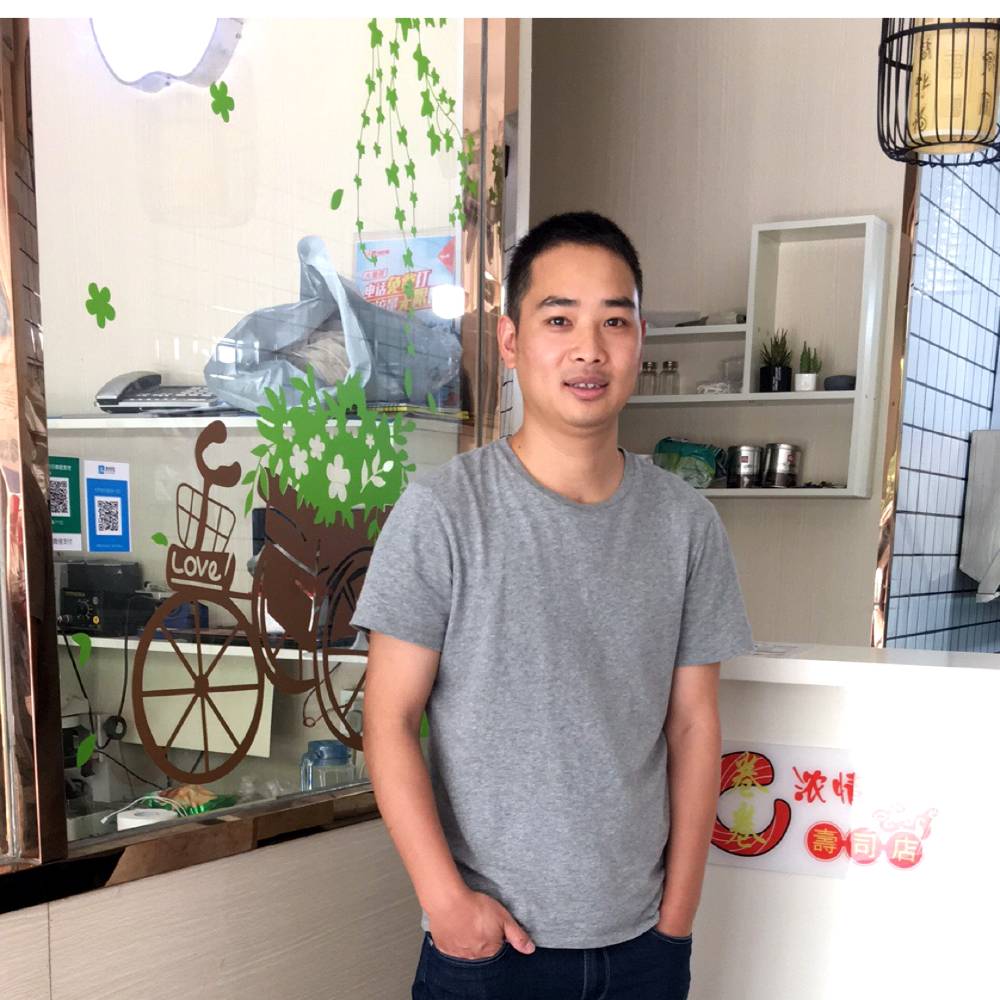 上街的照片