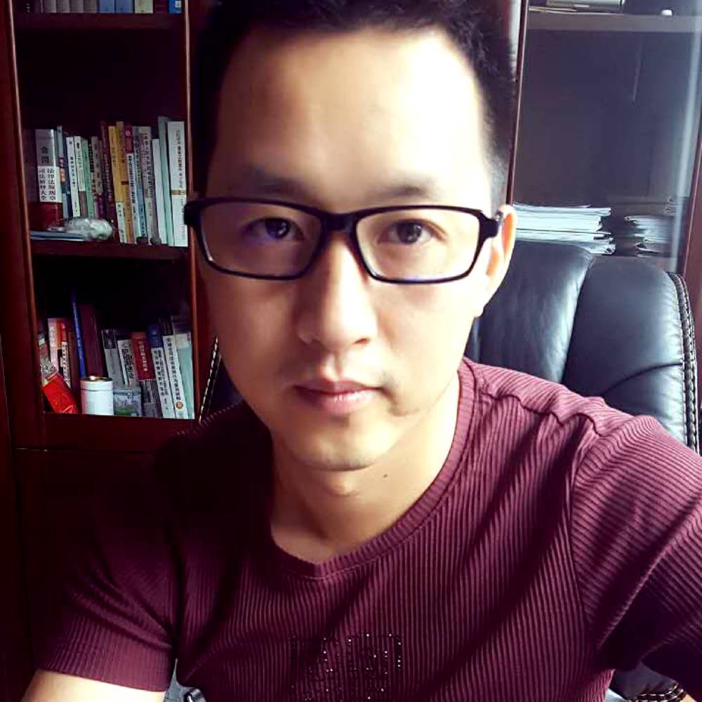 怕黑的小蜜蜂的照片