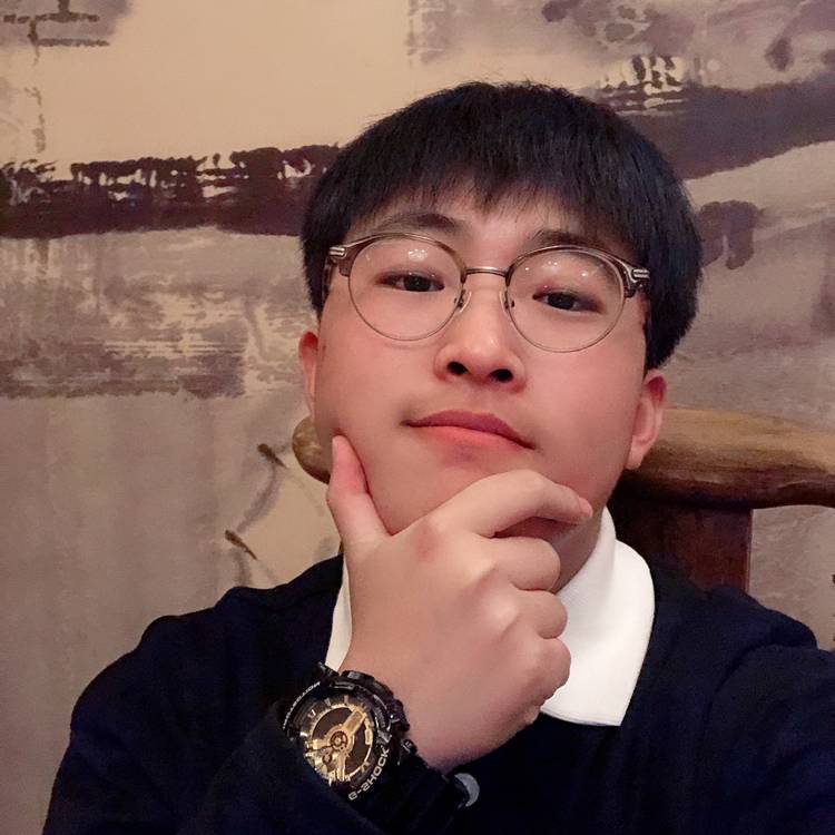 控球后卫蔡徐坤的照片