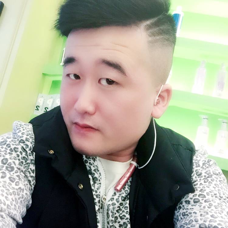 冷月有动听的照片