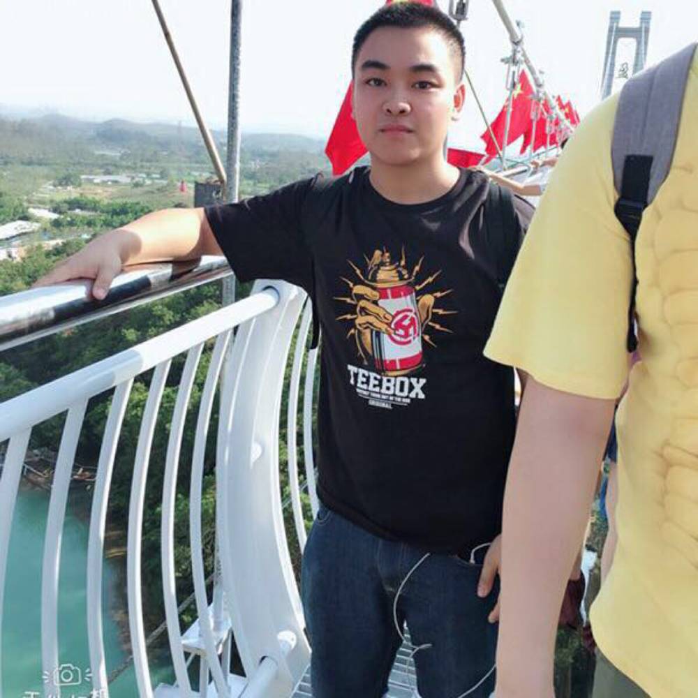 杜健俊的照片