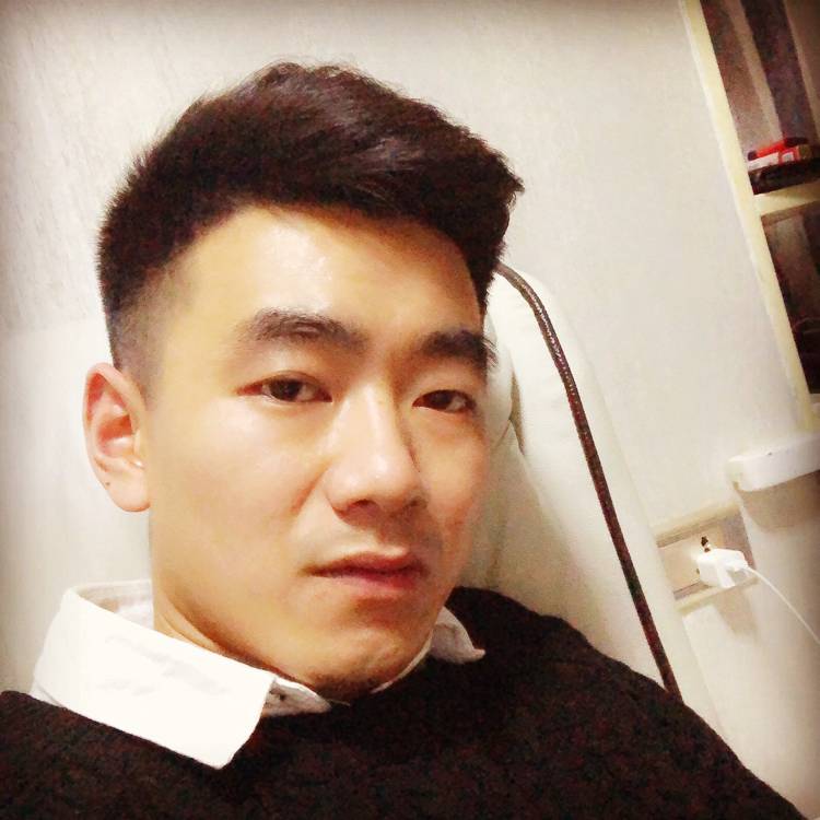 高贵说红玫瑰的照片