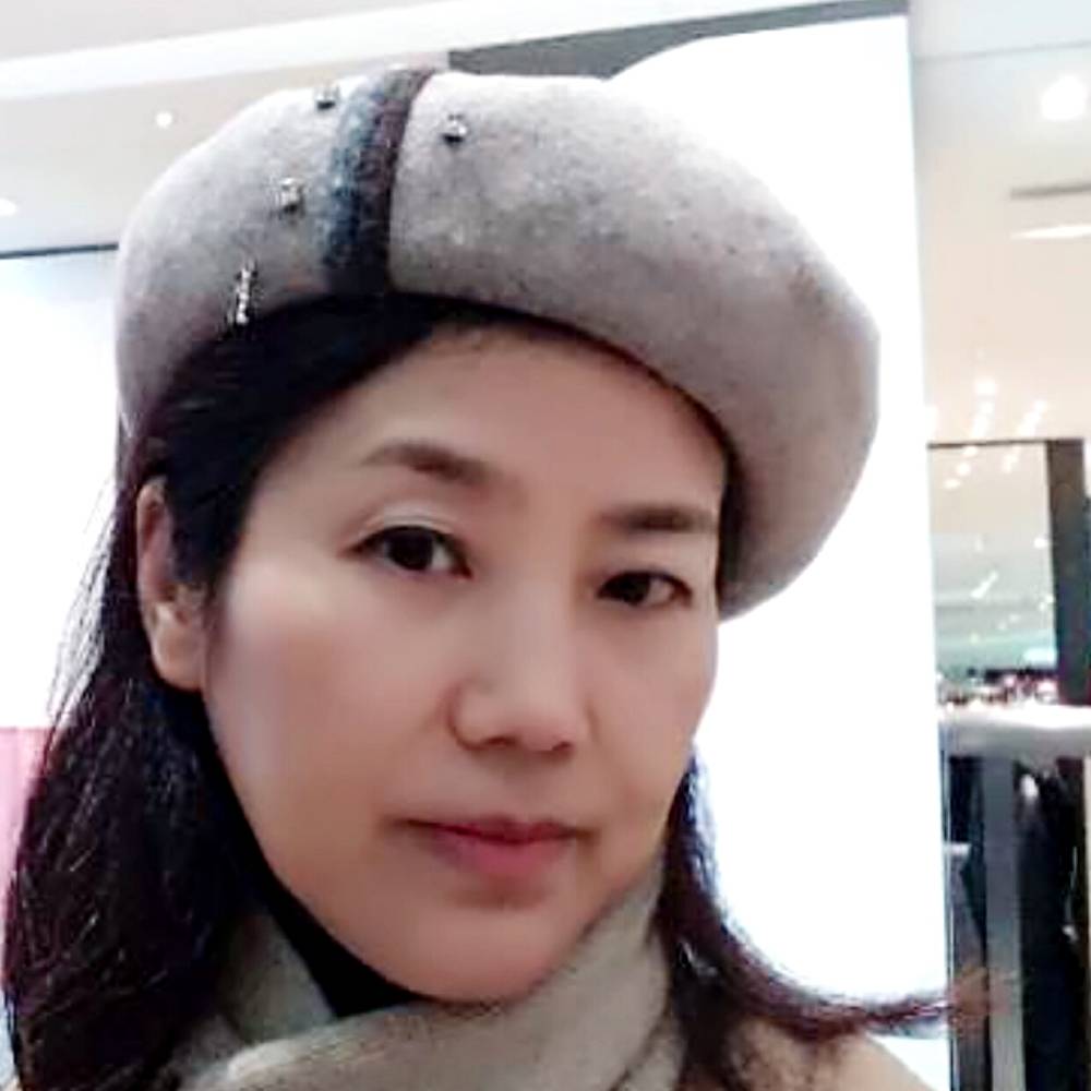 保温杯自信的照片