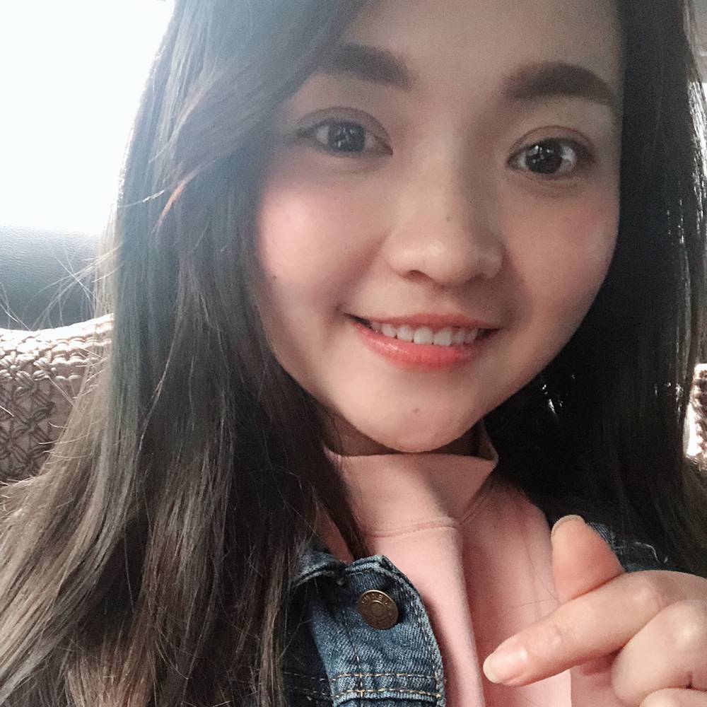 小蘑菇等待专注的照片