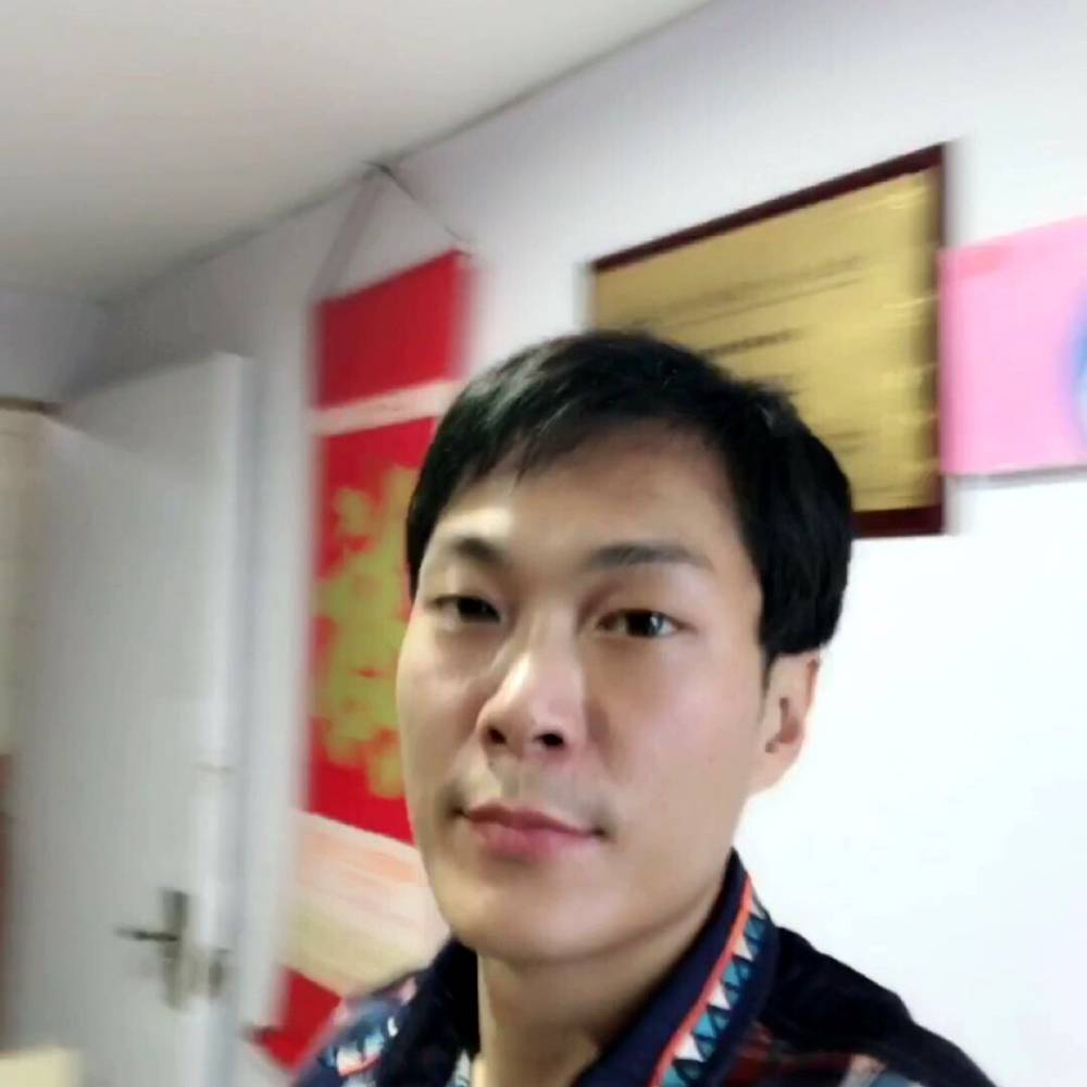 艾度文仙奴的照片