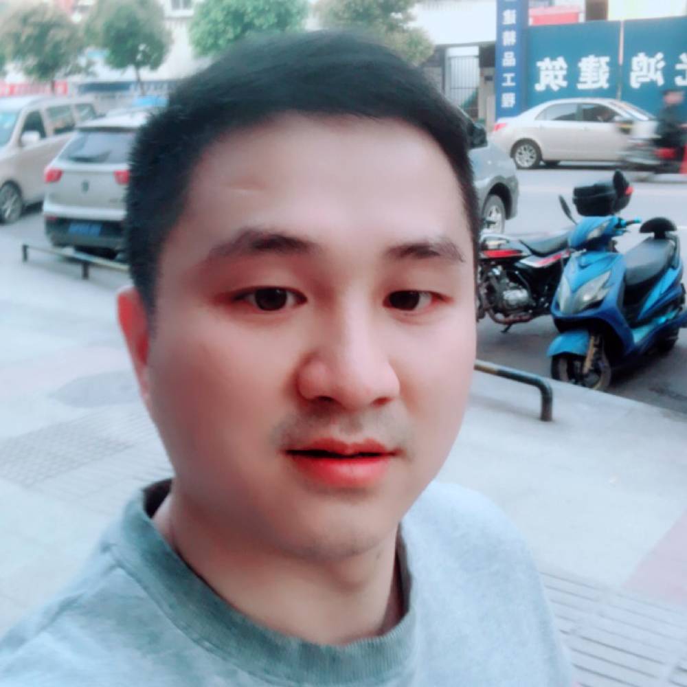 向爱听歌的照片