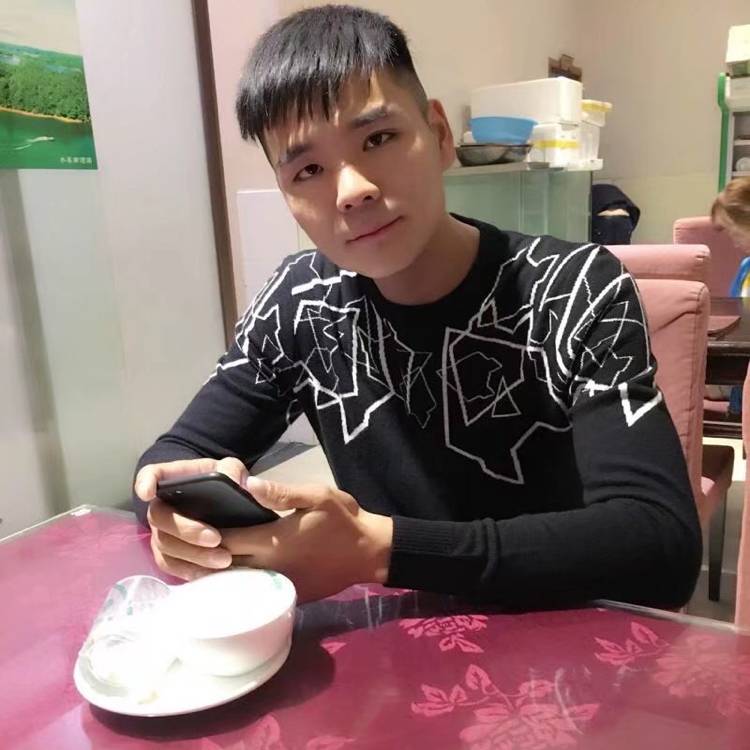 秦晴的照片