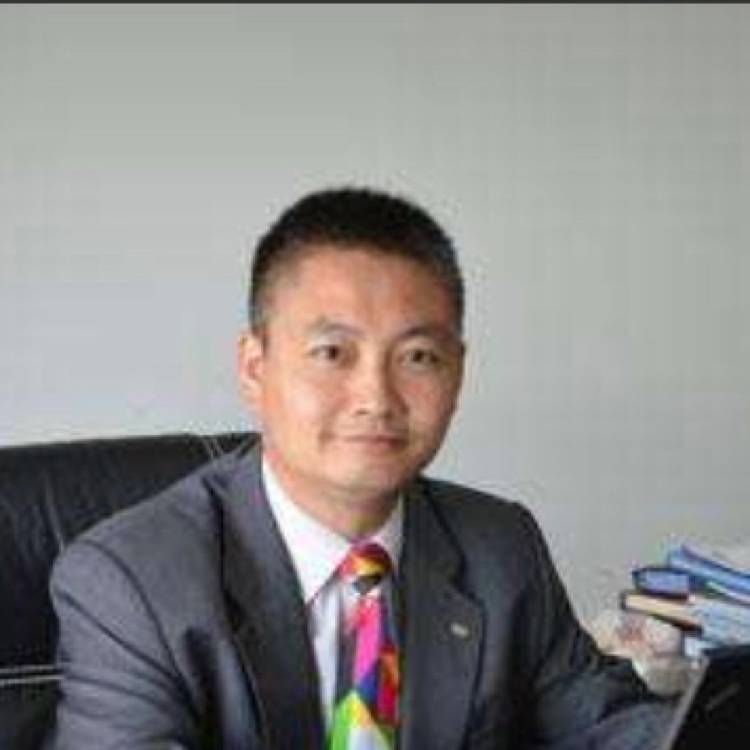 长情用铅笔的照片
