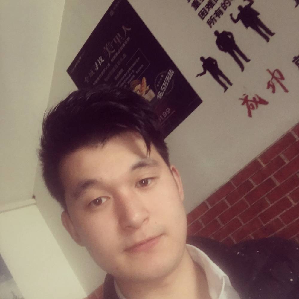 袁鹤的照片