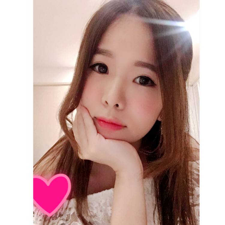 愛吃女生的照片