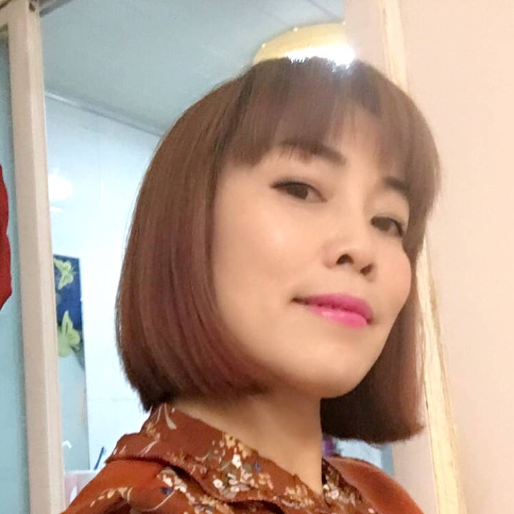 迷路深拥冷风的照片