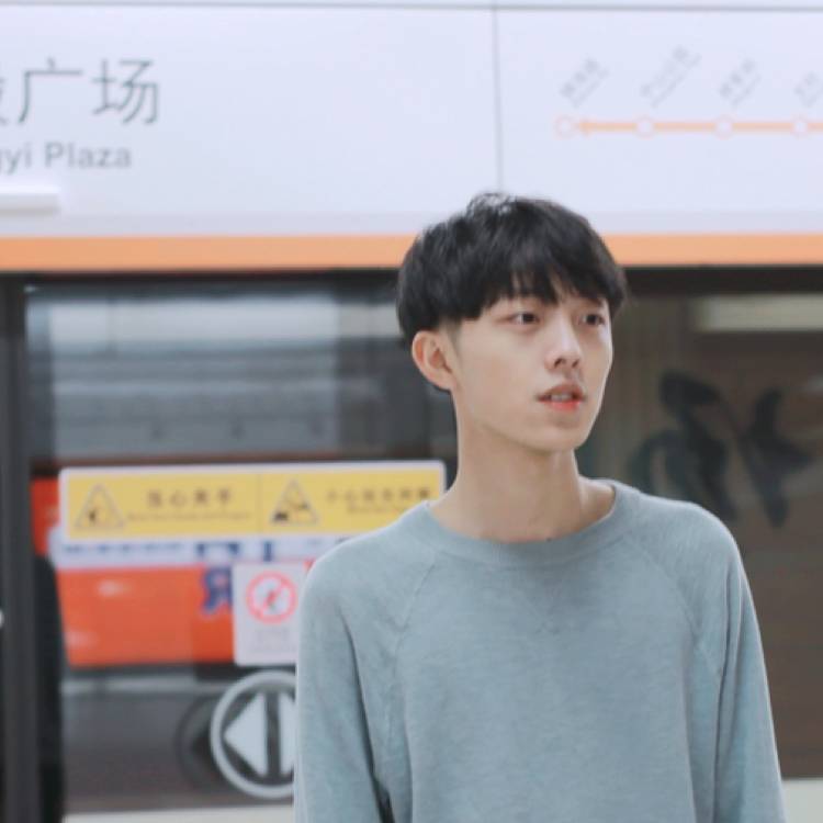 陈嘉达的照片