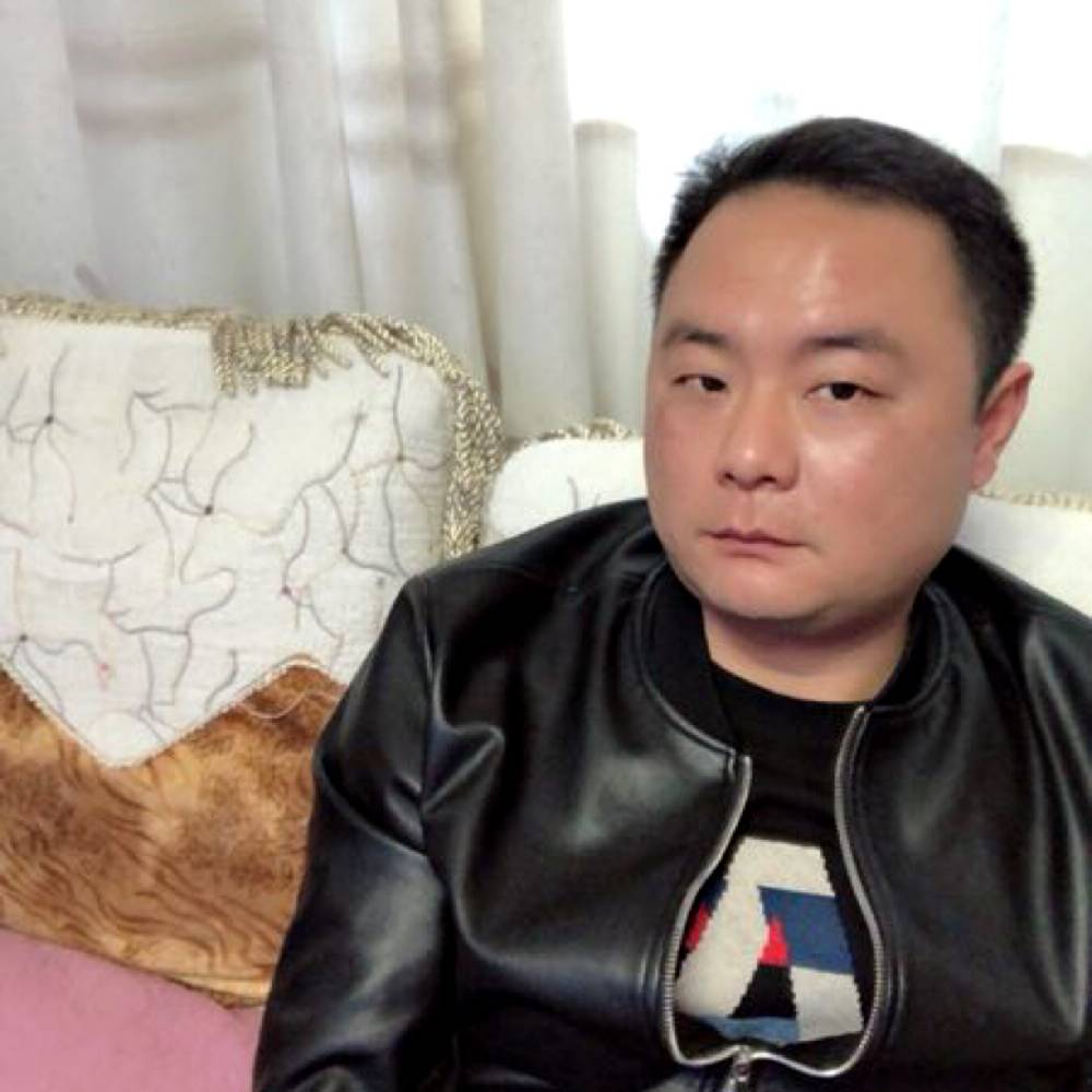 真诚寻爱的照片