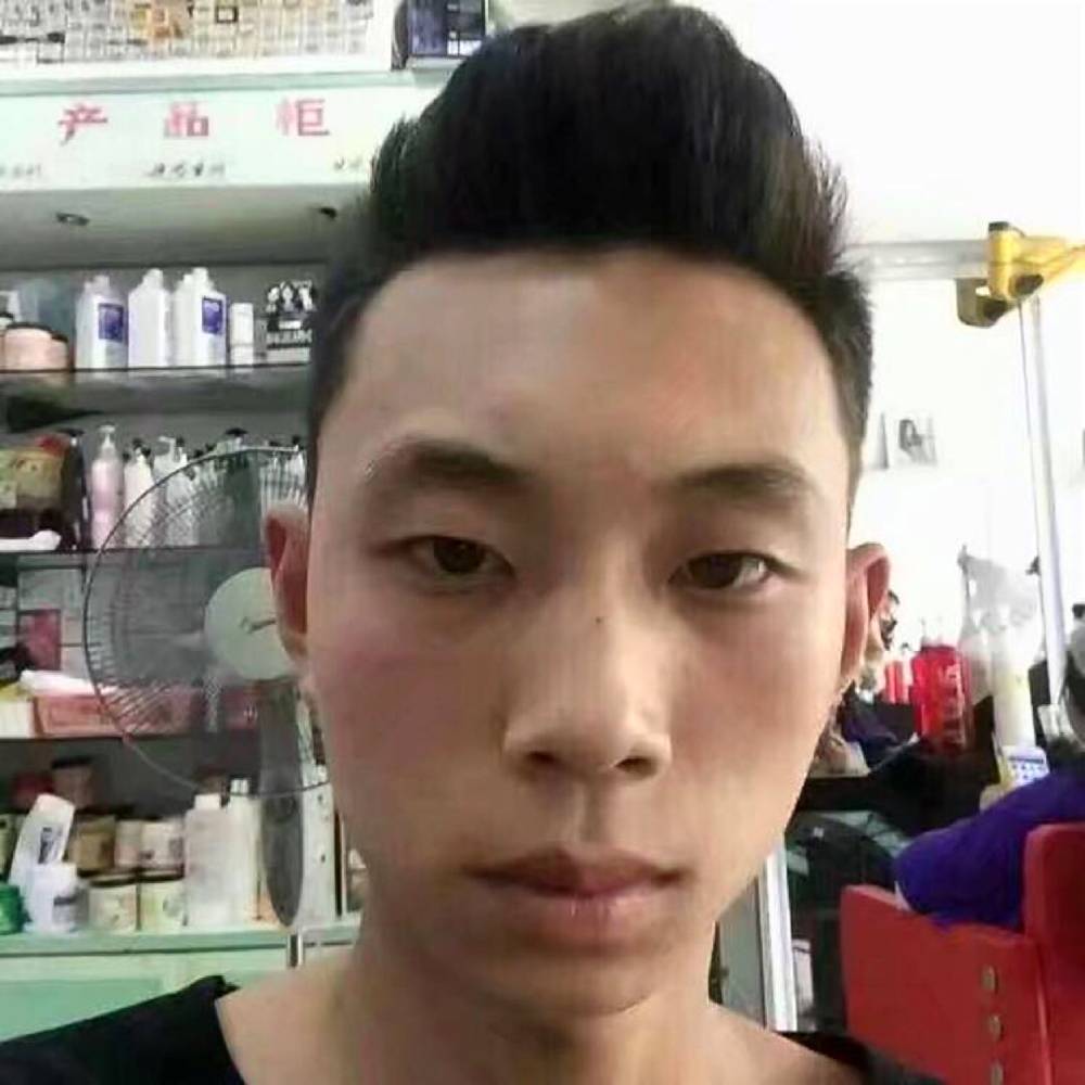 王淋的照片