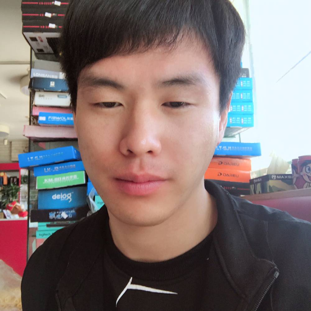 路过的路人丙的照片