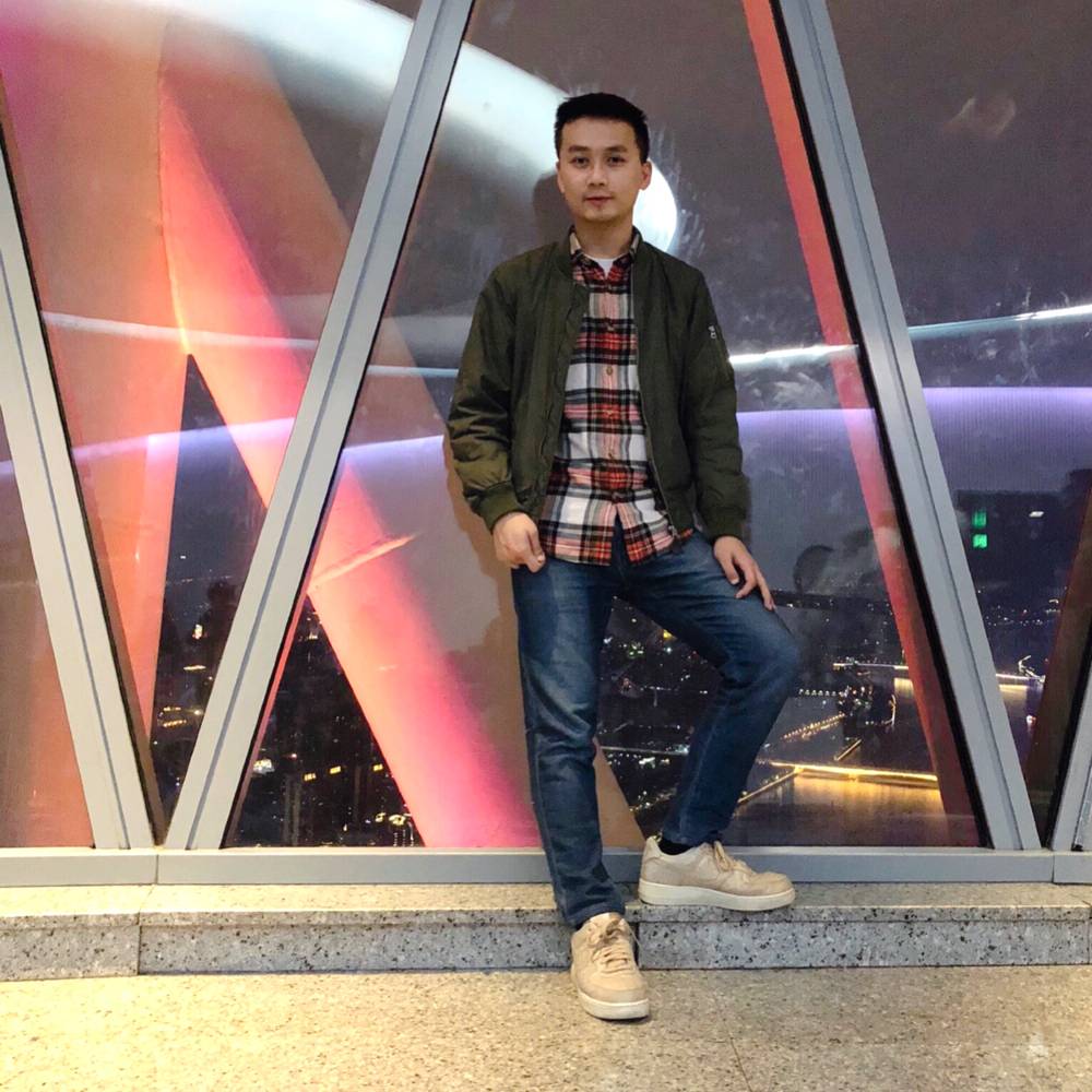 右闪别打脸的照片