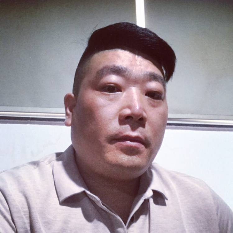 哈密瓜扯调皮的照片