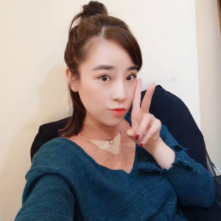 羞涩少女嘻嘻嘻的照片