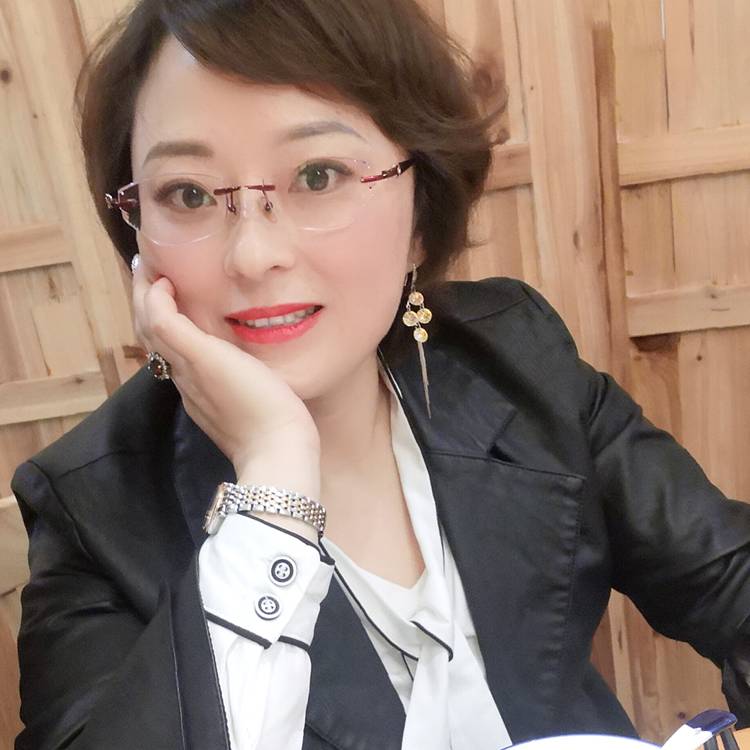 玉林念的照片