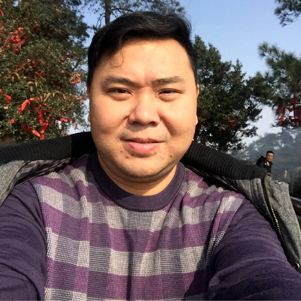 胖哥张的照片