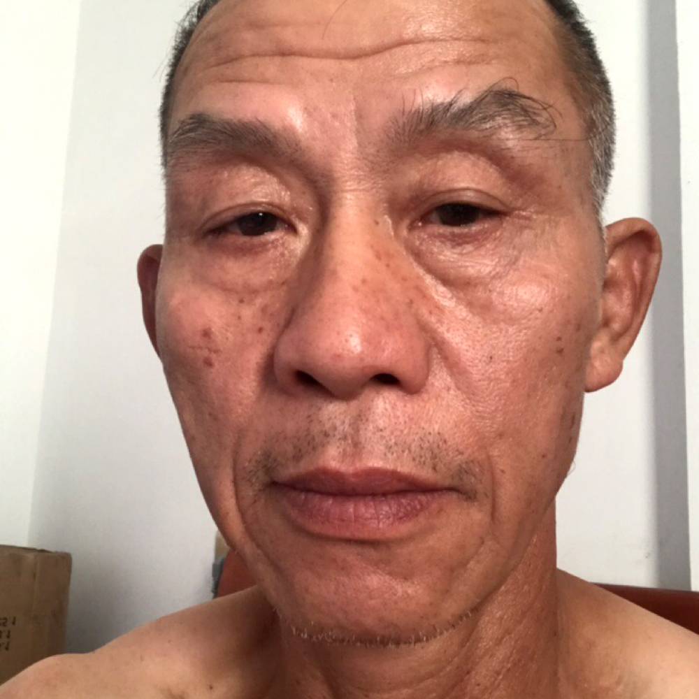 鸵鸟与不解的的照片