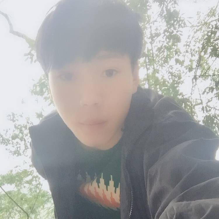 爱而不得π_π的照片