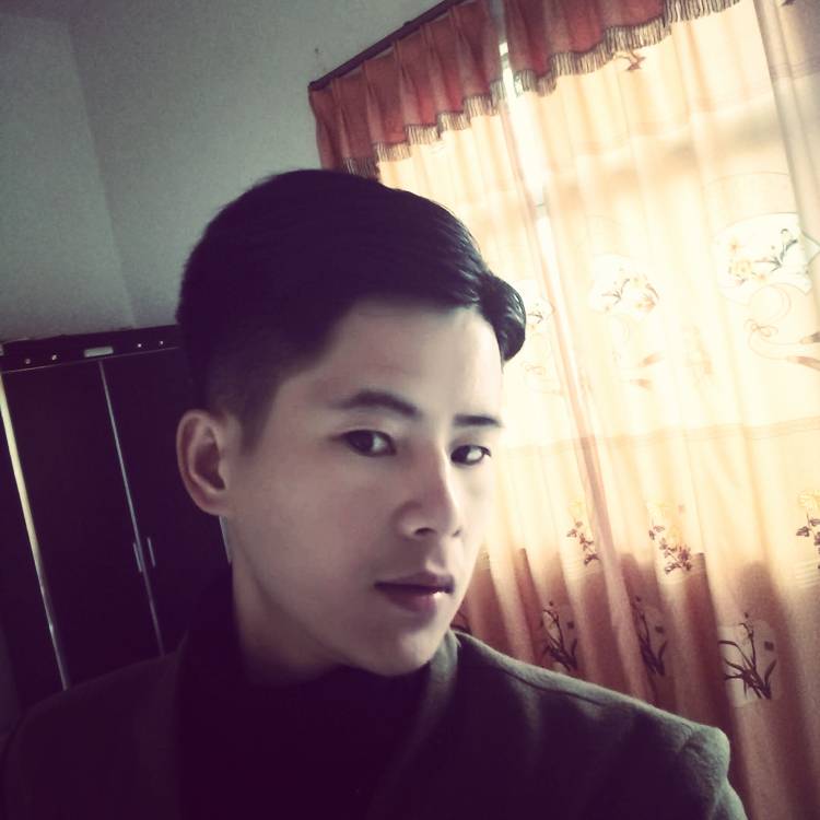 恋爱吗，奔现那种的照片