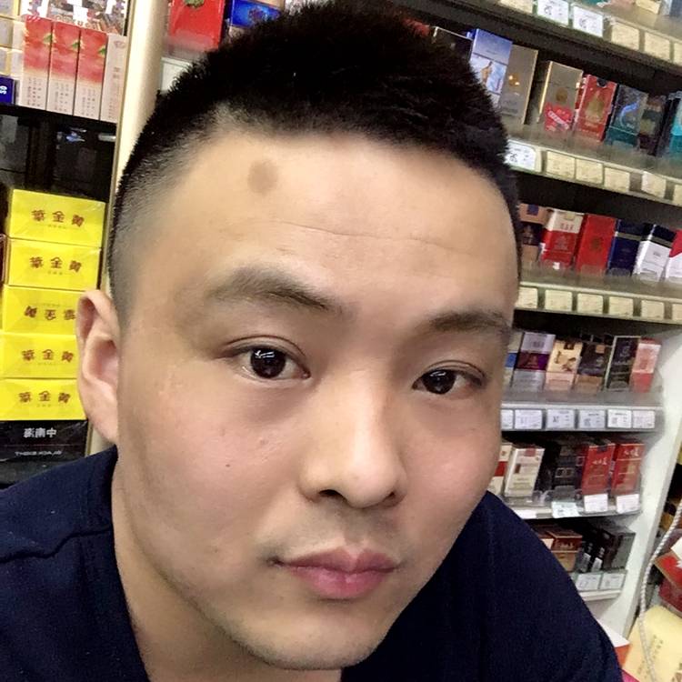 英勇那跳跳糖的照片