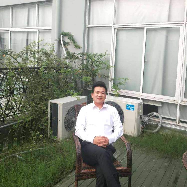 西安邂逅腼腆的照片