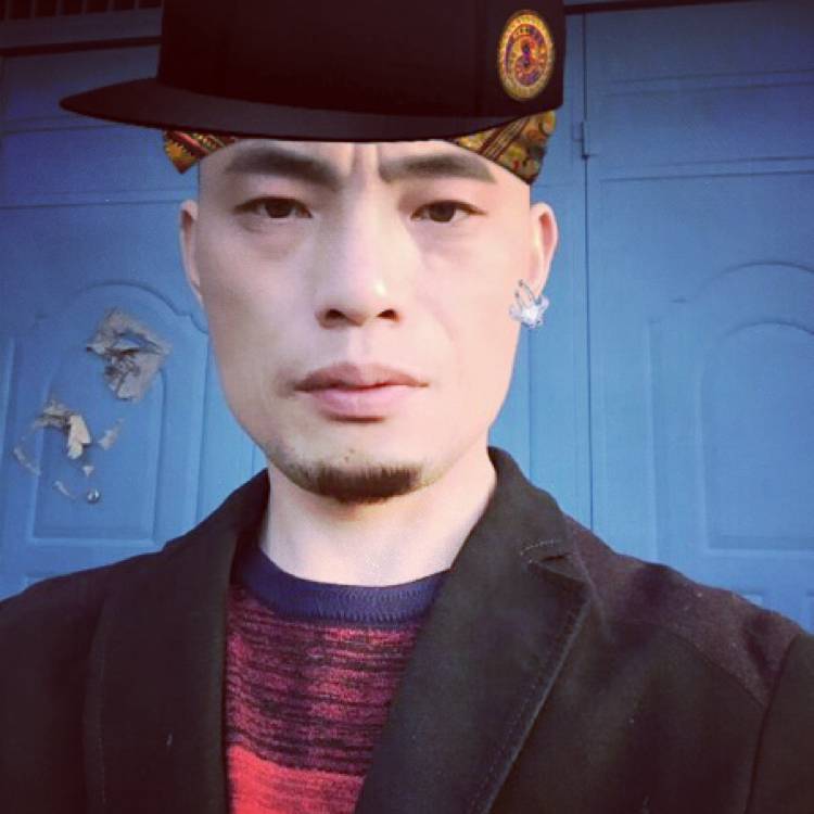 钟品人生的照片