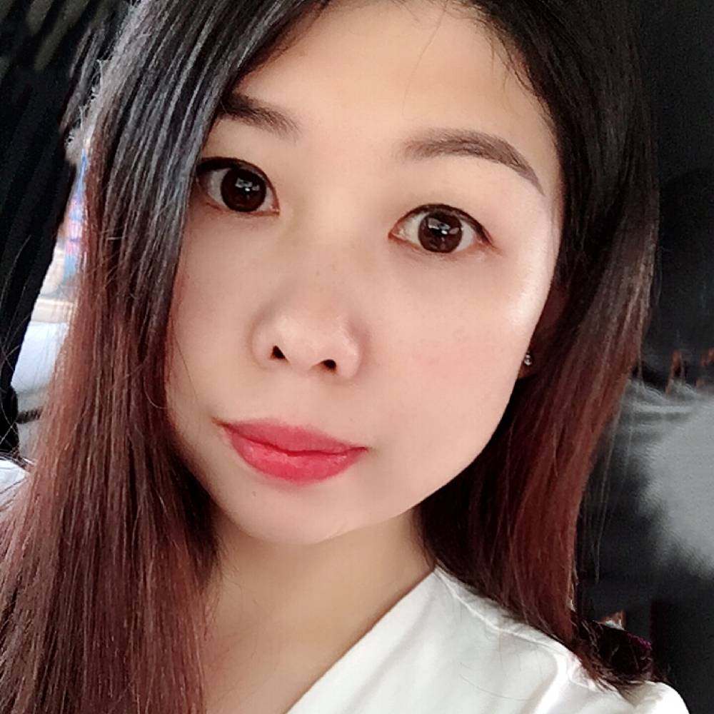 铃铛踢高贵的照片