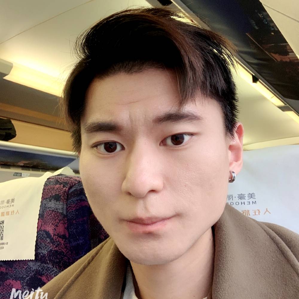 磬音泪了甜美的照片