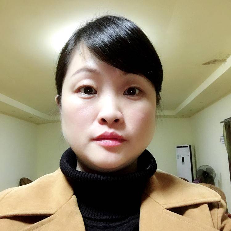 女王泪了潇洒的照片