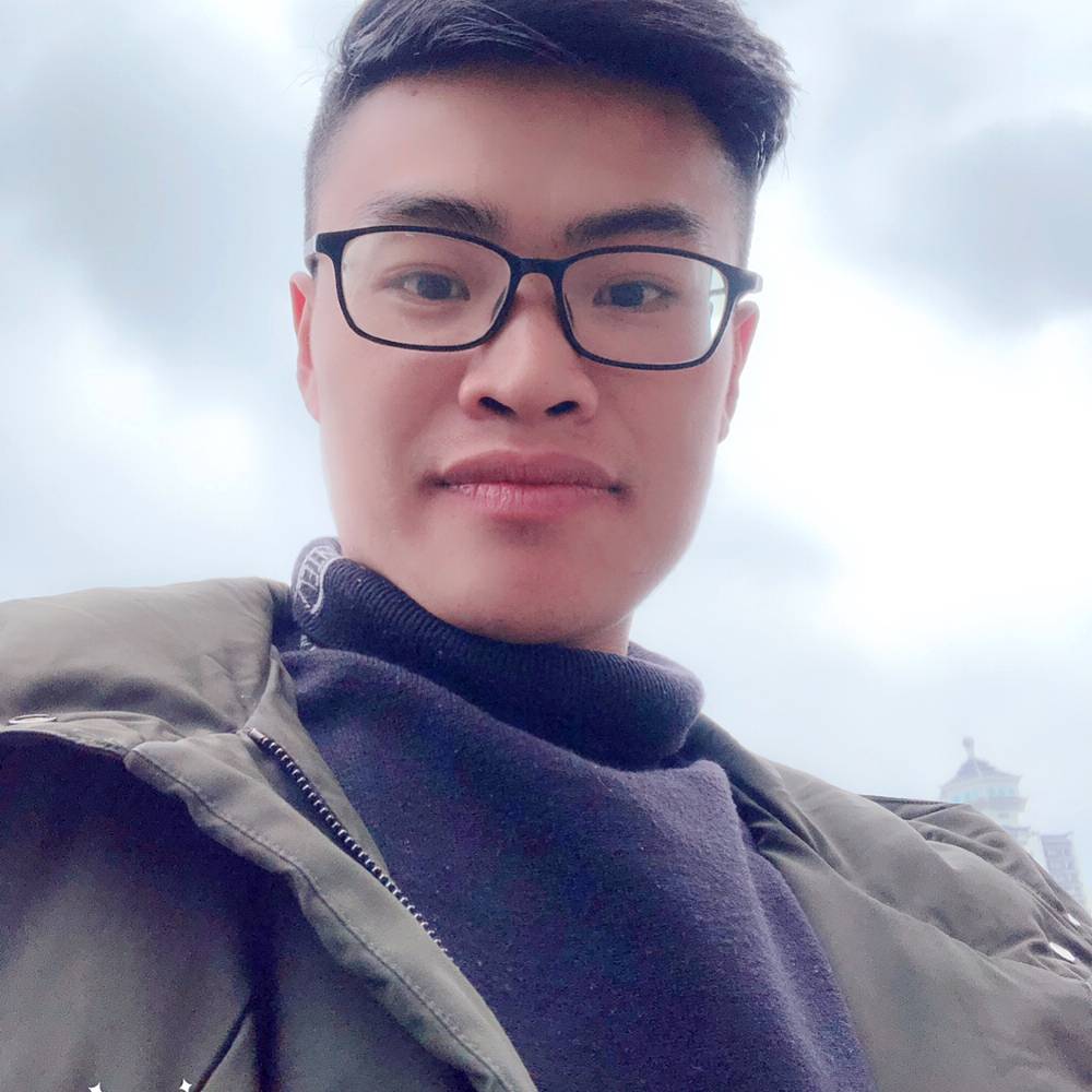 回忆在黑夜里泛起的照片