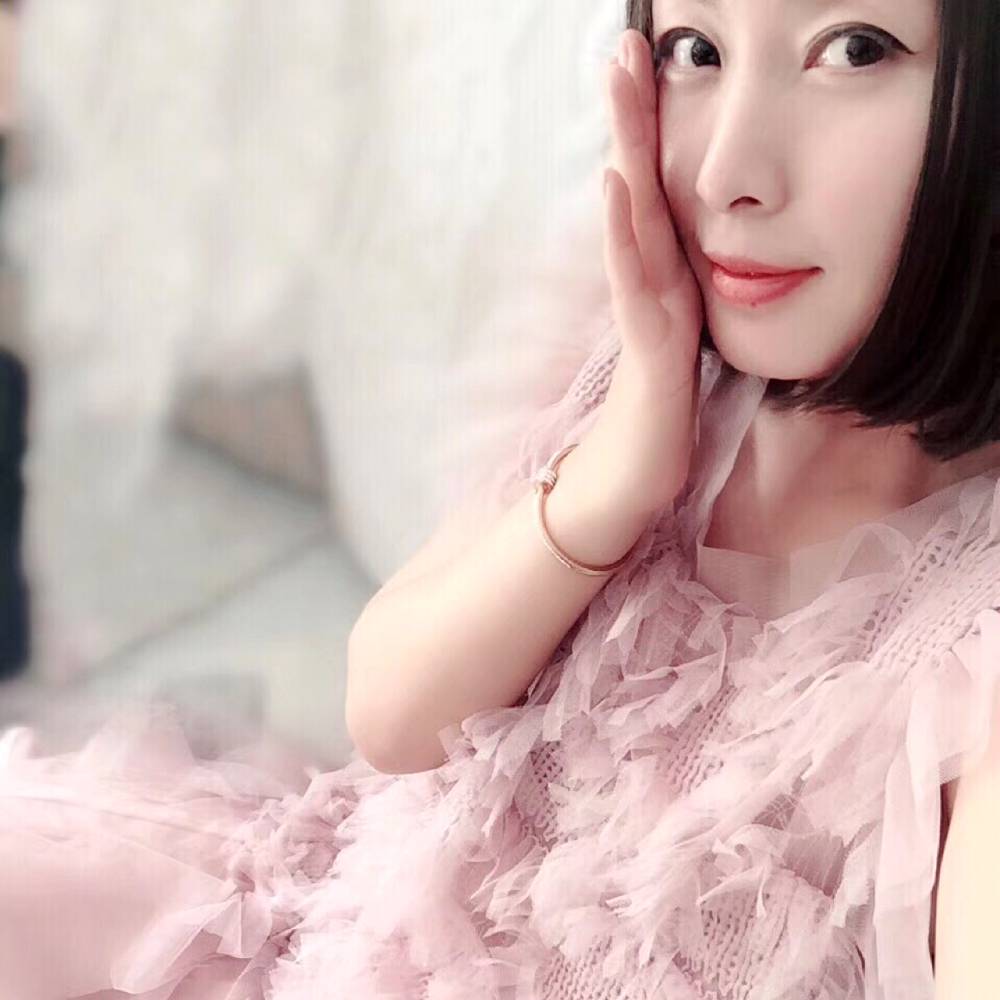 丹妮、一的照片