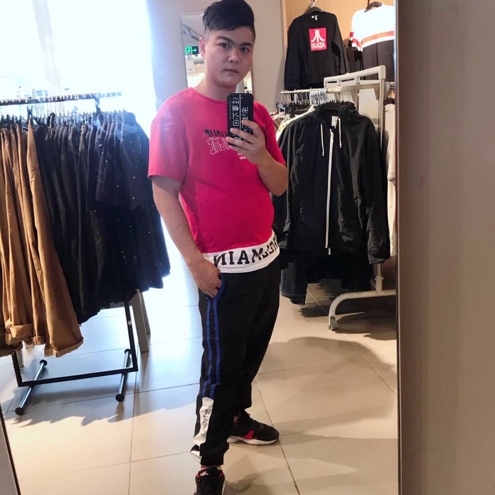 坏少杰的照片