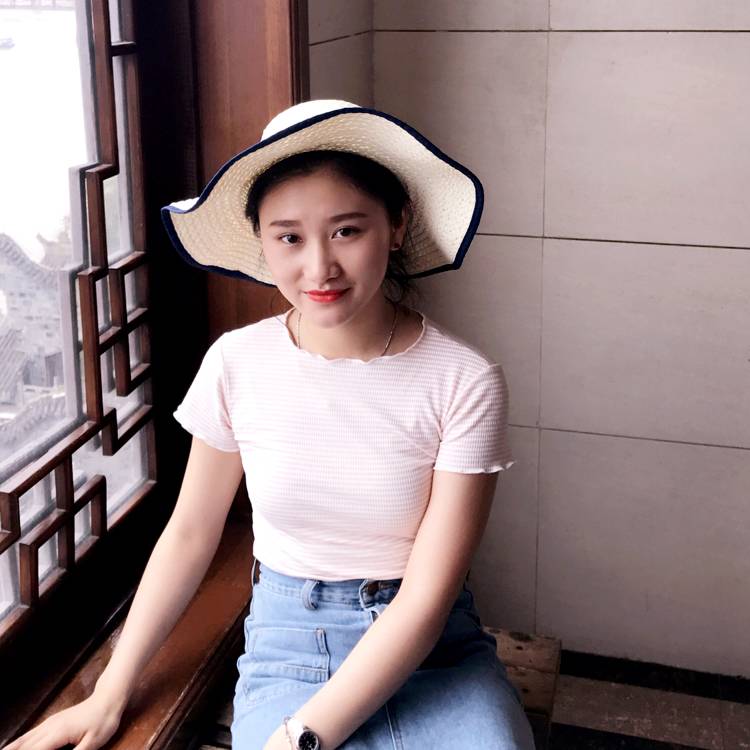 电源回眸留胡子的照片