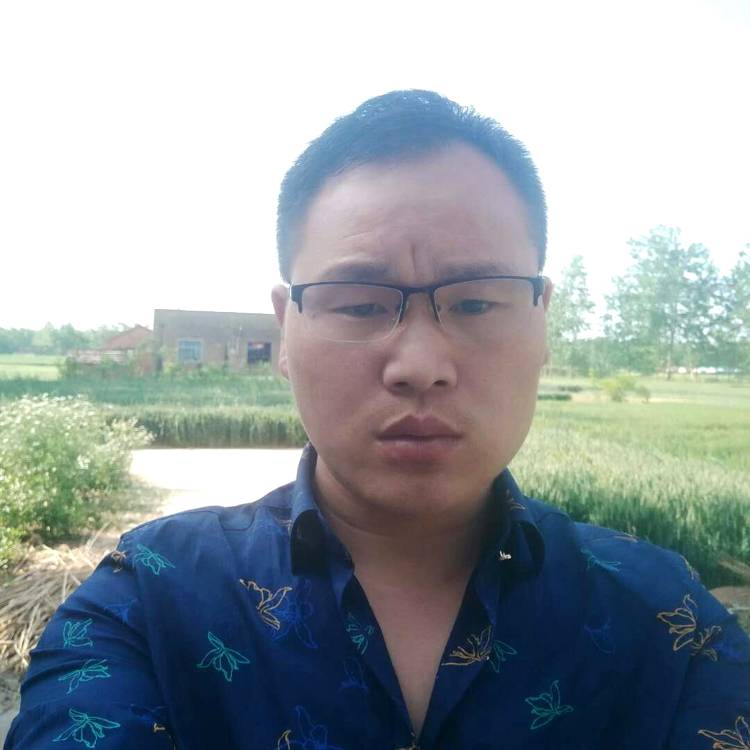 哥也是流氓大学毕的照片