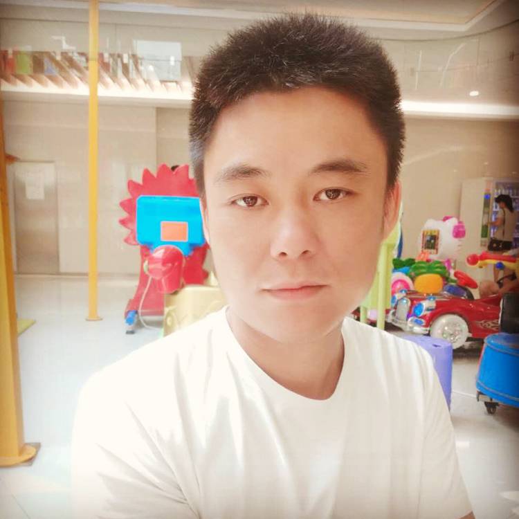板栗帅气的照片