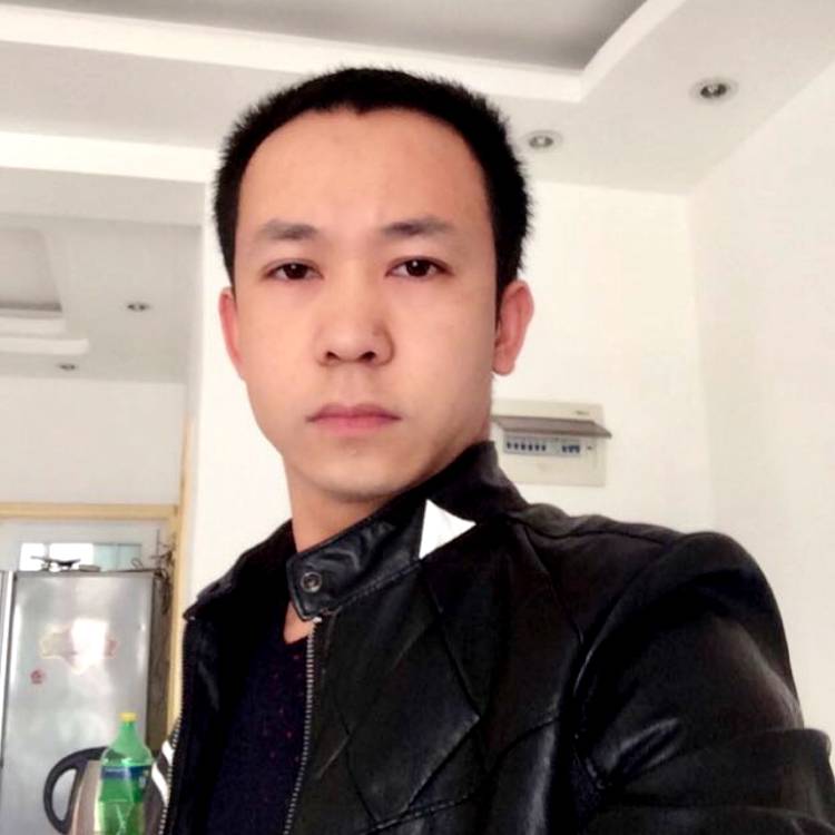 低调~的照片