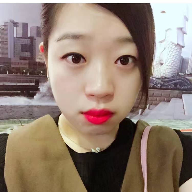 香水回首满意的照片