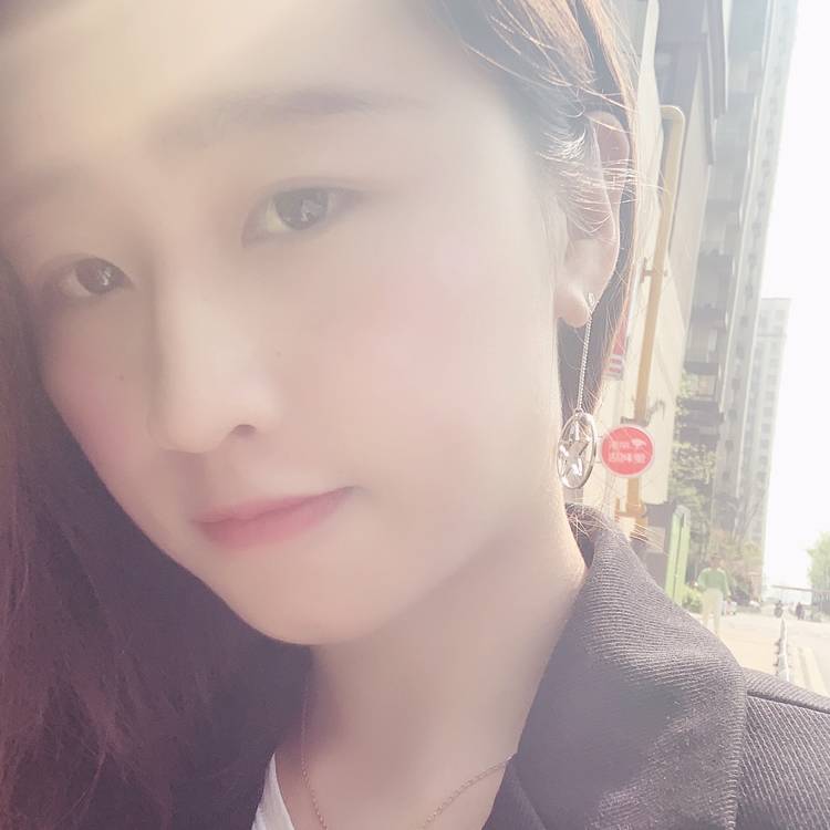 clp白衣天使的照片