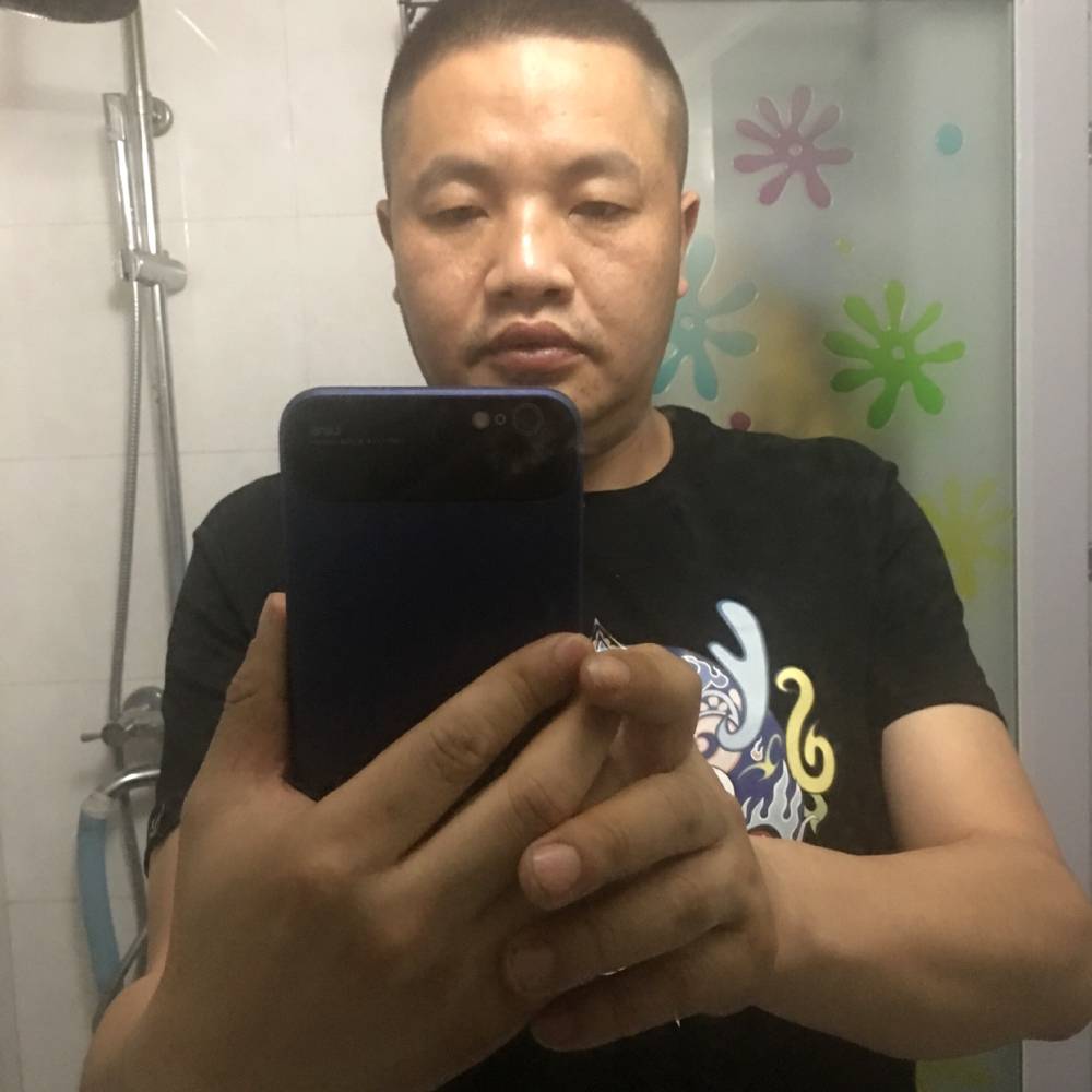 小松鼠迎仁爱的照片