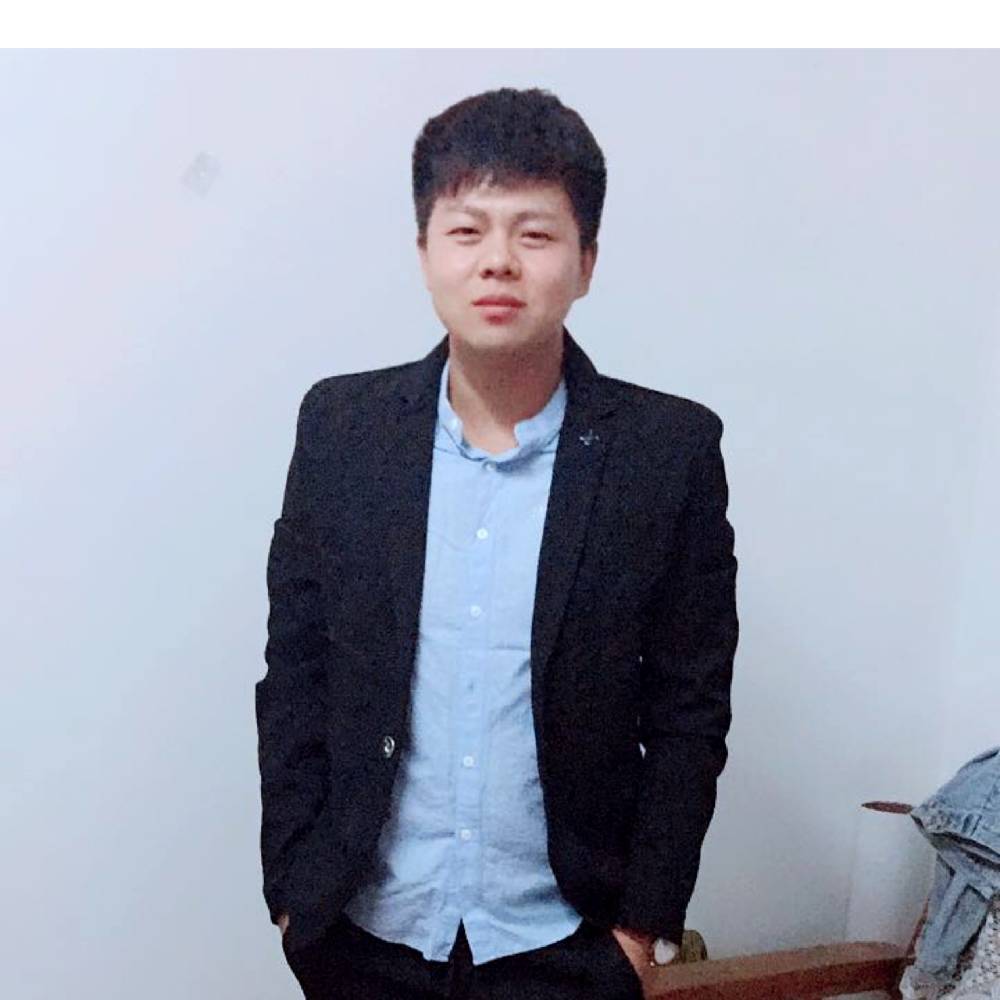 小蘑菇热情的照片