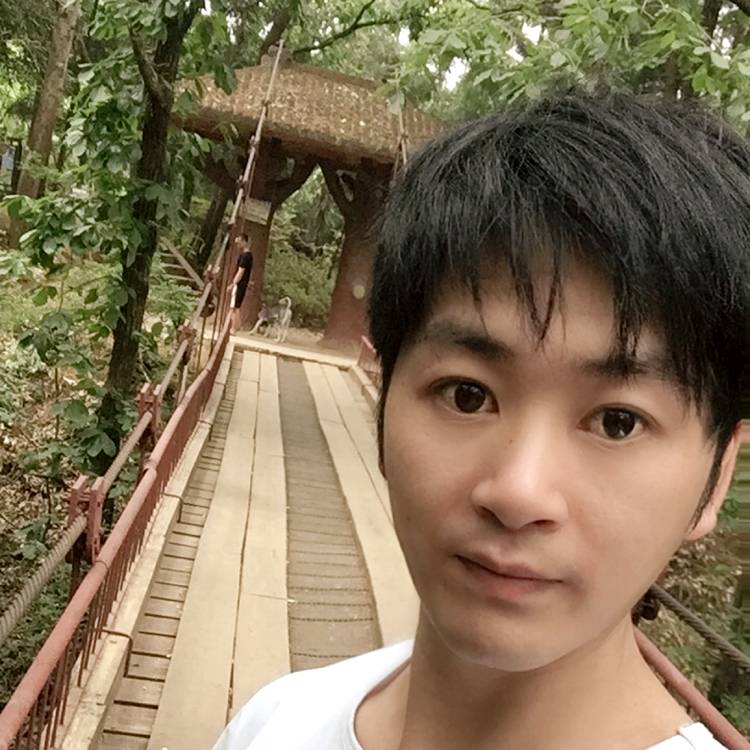 峰峰V的照片