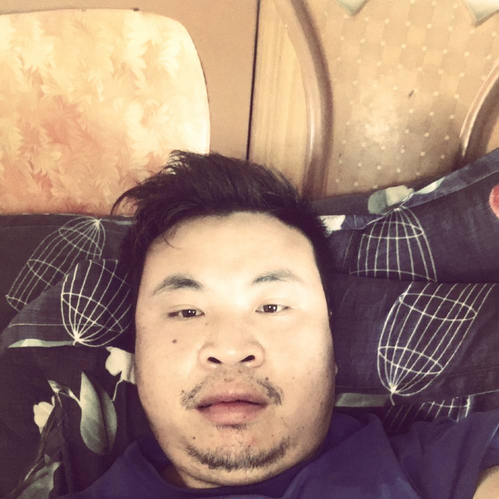 超帅爱红尘的照片