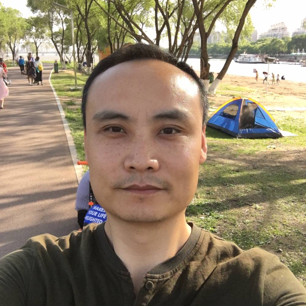 纯洁的半烟的照片